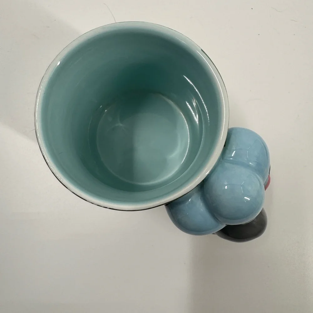 Winnie The Pooh And Eeyore Coffee Mug Chip on Bottom OF CUP NOT VISIBLE - Picture 9 of 11